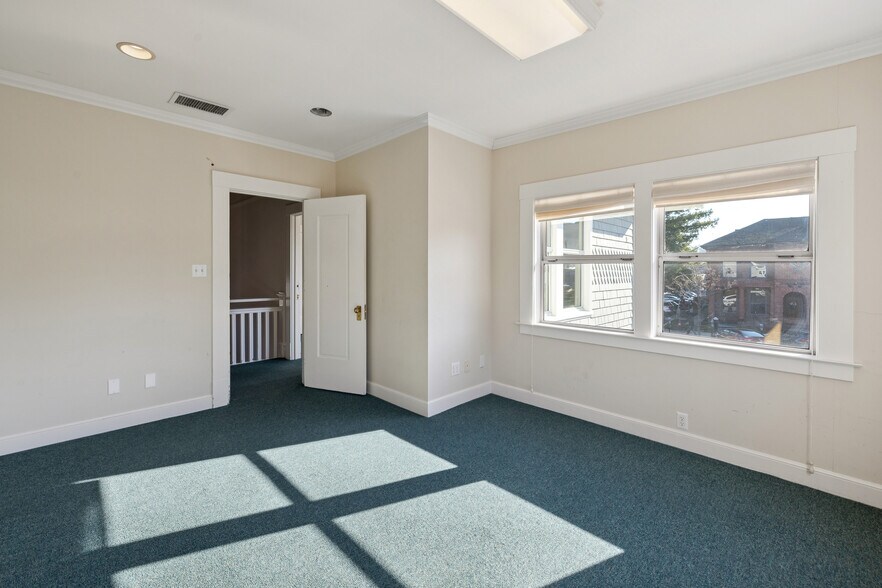 More Photos Of 1424 Chapin Ave, Burlingame Office For Lease