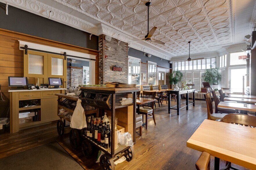 More Photos Of 606 Meredith Rd NE, Calgary Restaurant For Sale