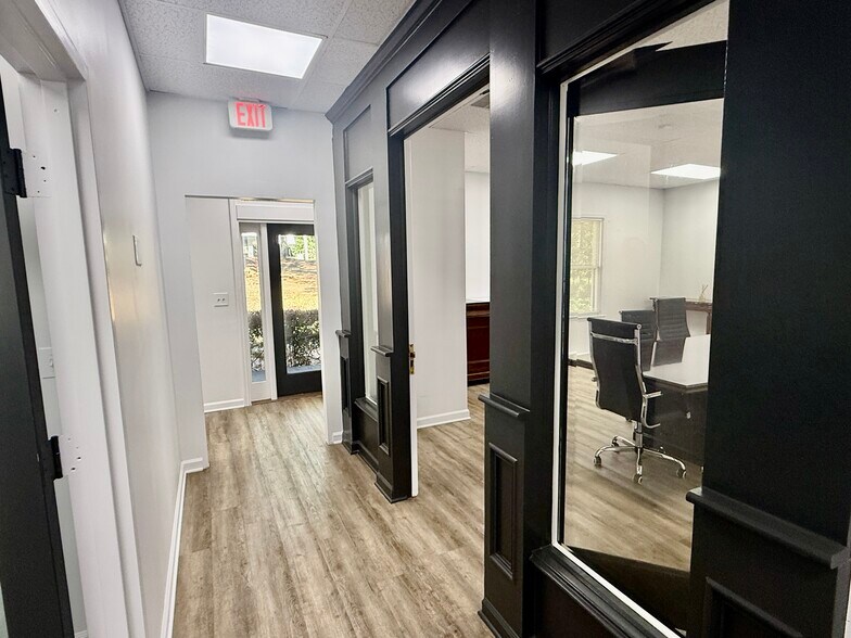 More Photos Of 1155 Hightower Trl, Atlanta Medical For Sale