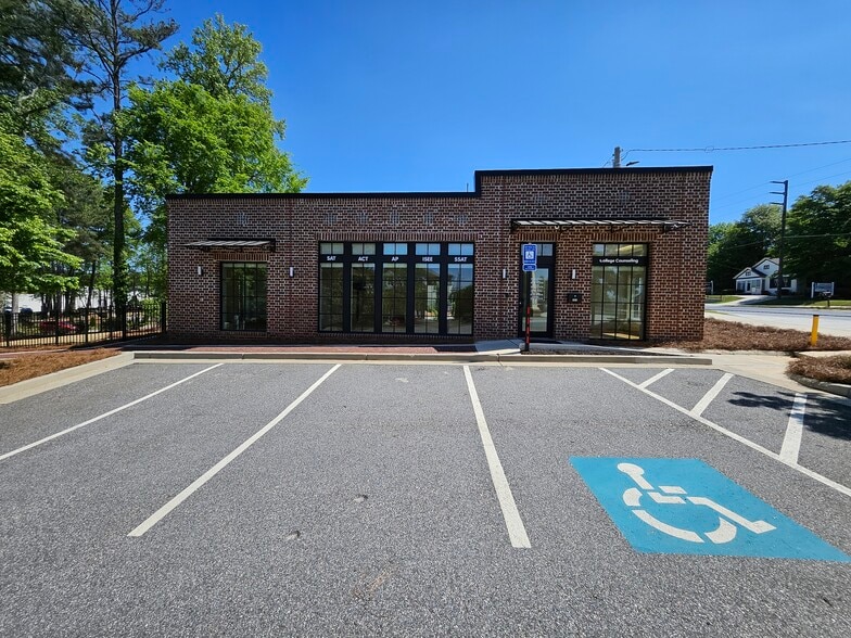 More Photos Of 363 S Main St, Alpharetta Storefront Retail Office For Lease