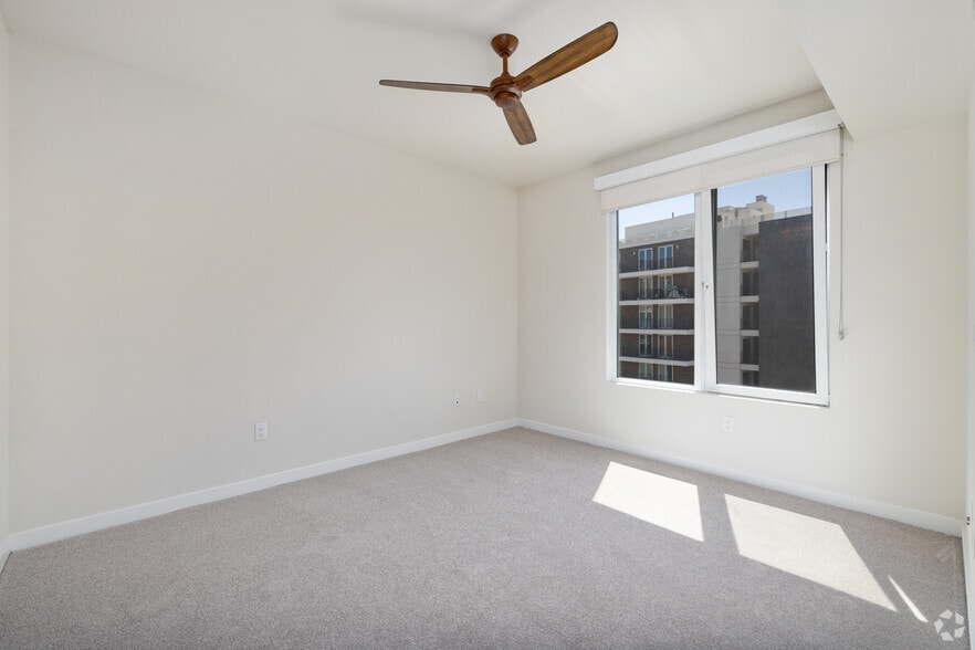 More Photos Of 1980 Kettner Blvd, San Diego Apartments For Lease