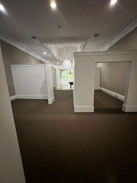 More Photos Of 1537 Main St, Columbia Storefront Retail Office For Lease