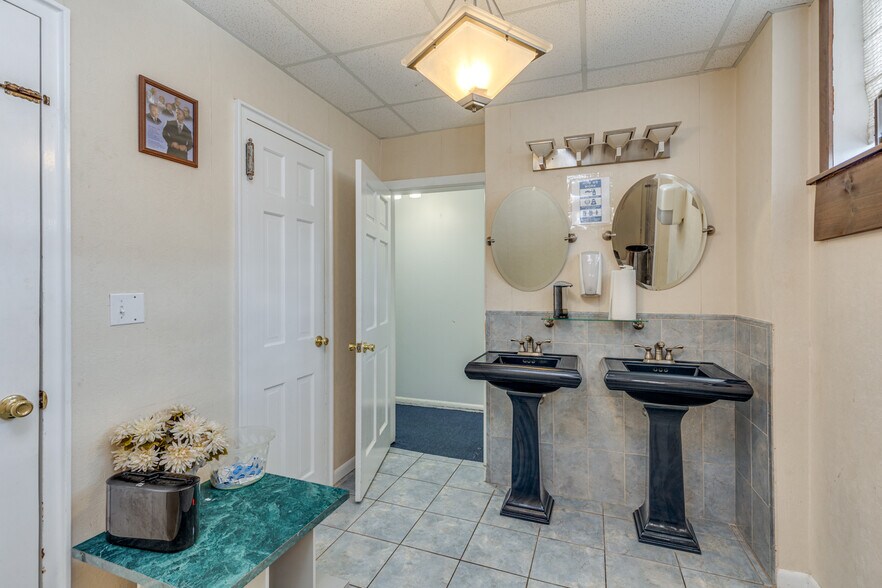 More Photos Of 2630 S Broad St, Trenton Religious Facility For Sale