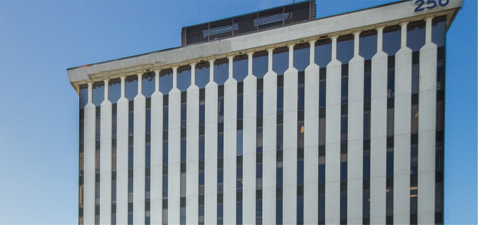 More Photos Of 250 E Liberty St, Louisville Medical For Lease