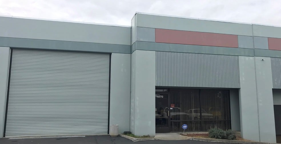 More Photos Of 4852-4882 E 2nd St, Benicia Warehouse For Sale