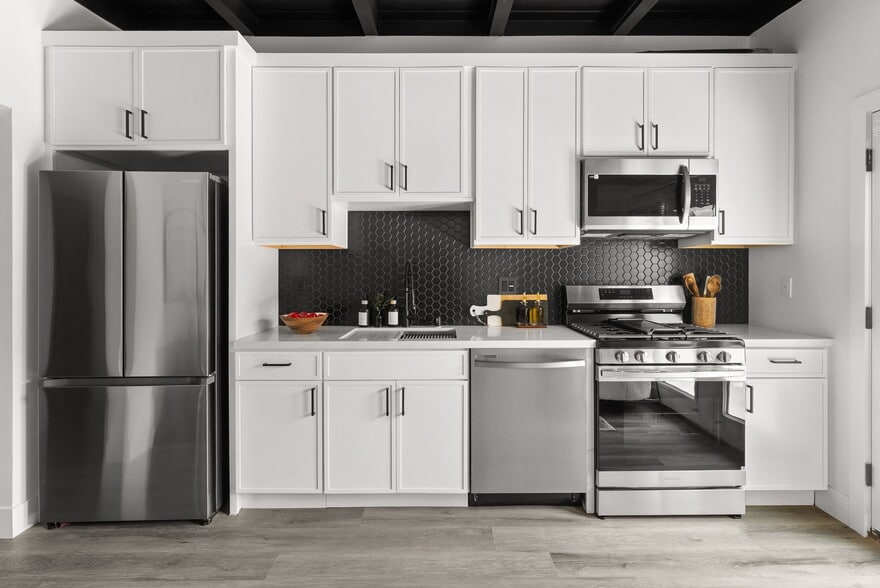 More Photos Of 2722 Nye St, San Diego Apartments For Sale