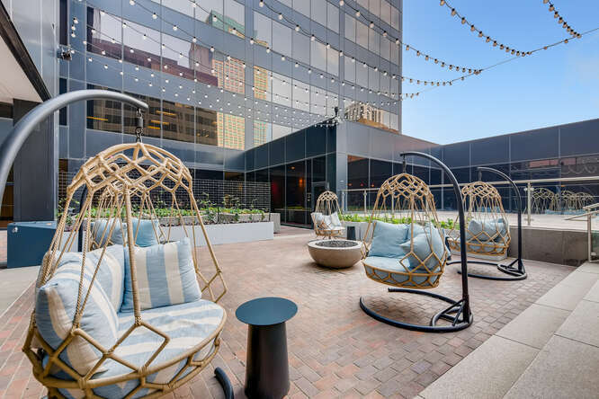 More Photos Of 1515 Arapahoe St, Denver Office For Lease