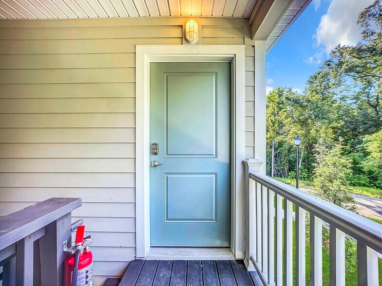 More Photos Of 6421 Breezy Oaks Way, Jacksonville Apartments For Sale