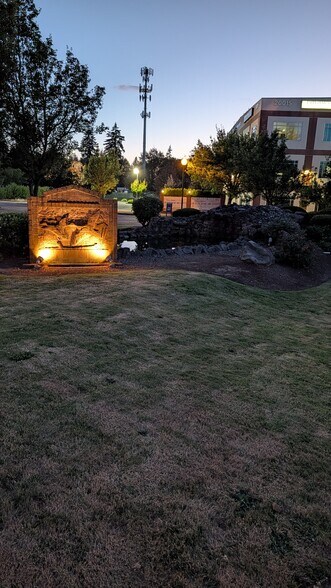 More Photos Of 20055 SW Pacific Hwy, Sherwood Office For Lease