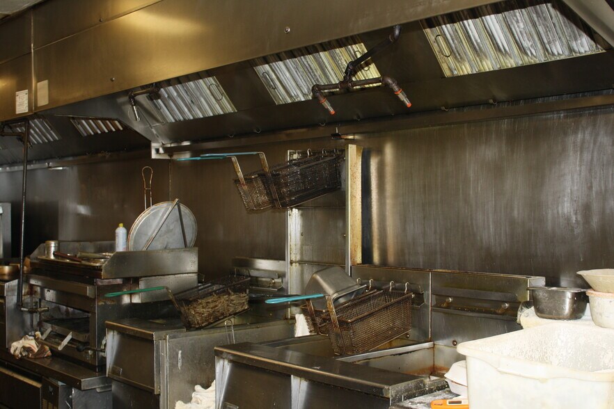 More Photos Of 174 Main St, Leominster Fast Food For Sale