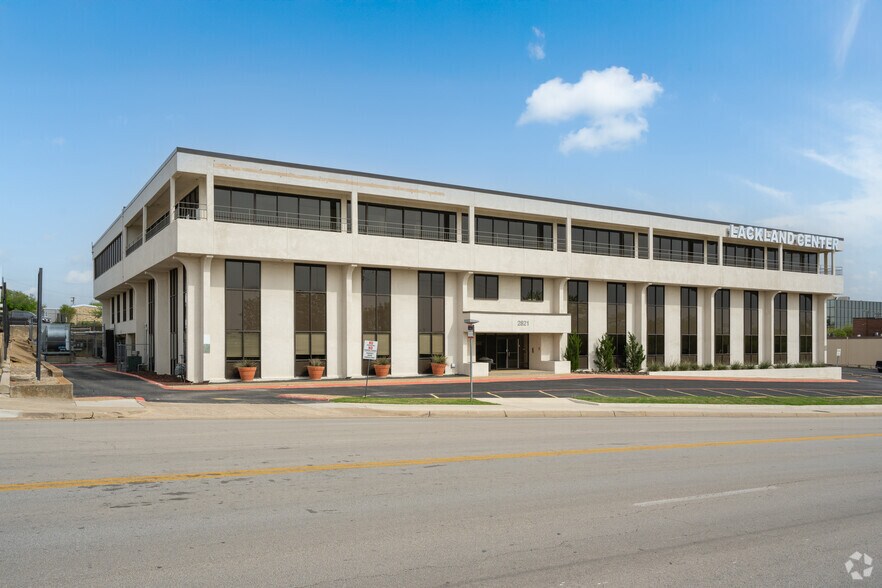 More Photos Of 2821 Lackland Rd, Fort Worth Office For Sale