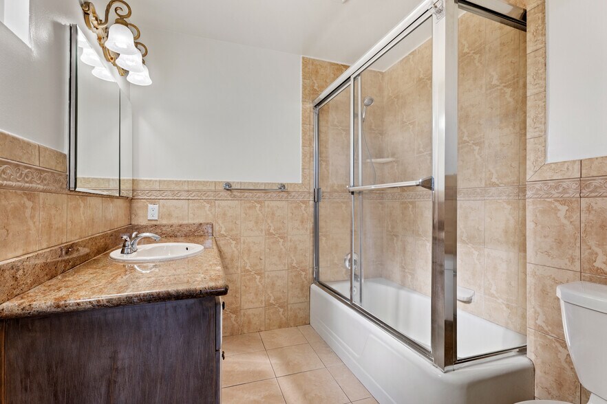 More Photos Of 4427 Camero Ave, Los Angeles Apartments For Sale