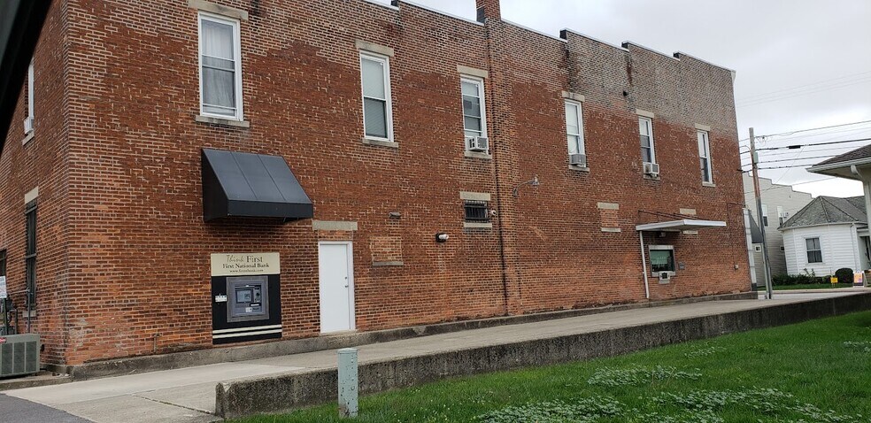 More Photos Of 204 State Street, Botkins Storefront Retail Residential For Lease