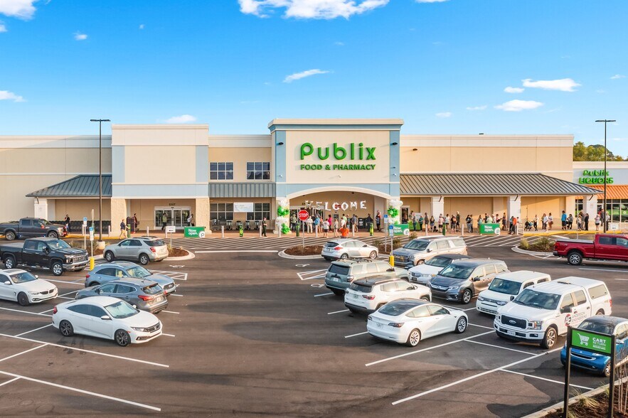 Primary Photo Of 10040 Navarre Pky, Navarre General Retail For Lease