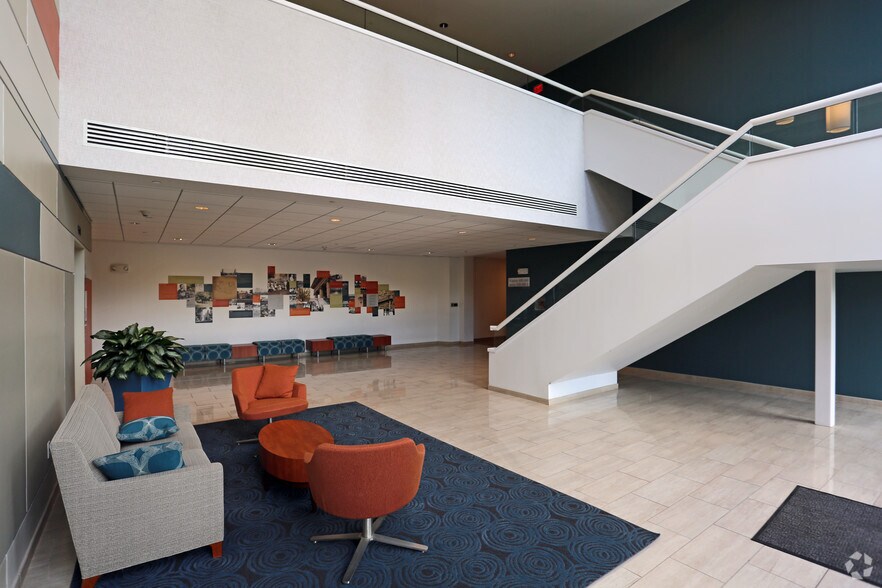 More Photos Of 3803 West Chester Pike, Newtown Square Office For Lease