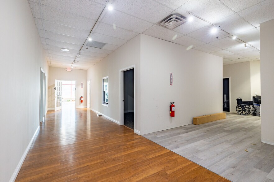 More Photos Of 42350 Grand River Ave, Novi Office For Sale