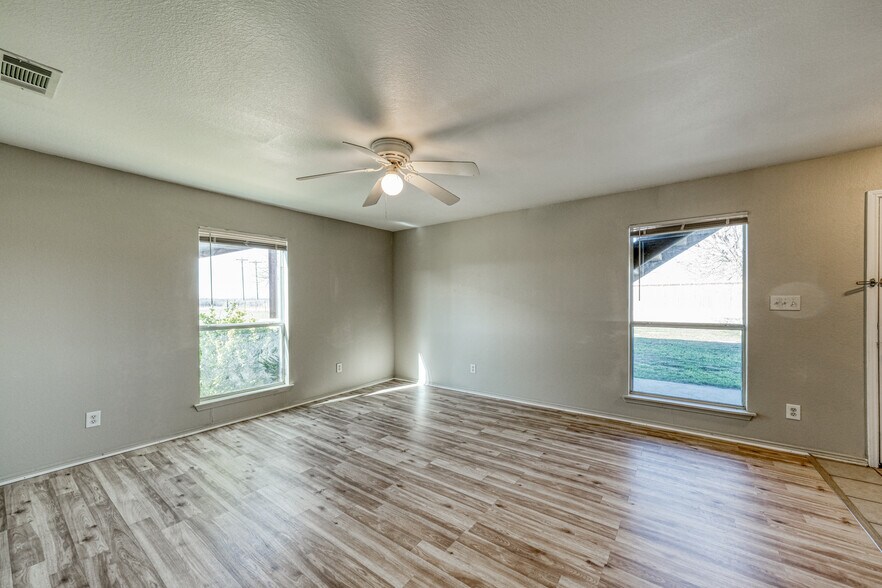 More Photos Of 771 Olive Branch Rd, Brock Apartments For Sale