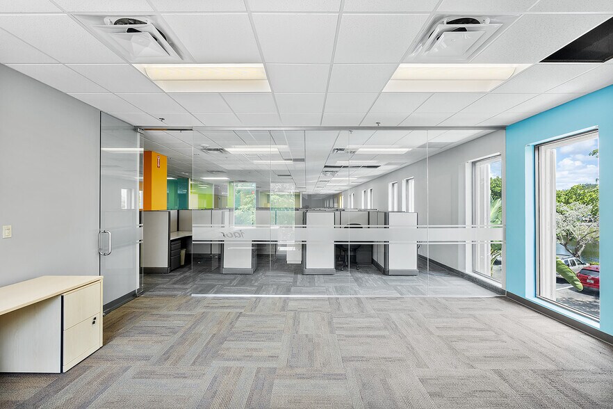 More Photos Of 3001 SW 10th St, Pompano Beach Coworking Space