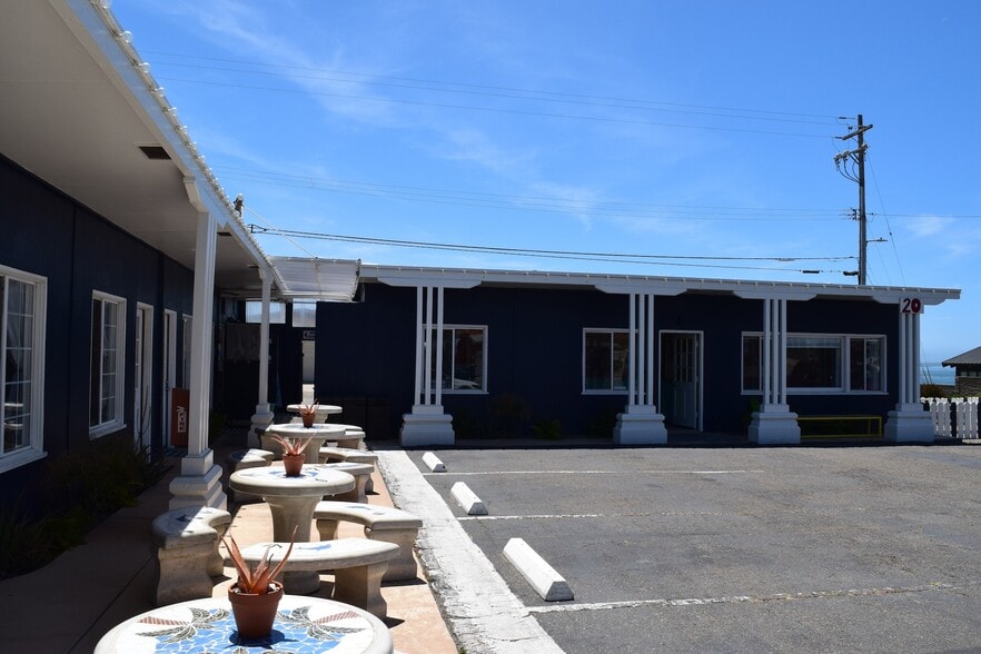 More Photos Of 20 S Ocean Ave, Cayucos Hotel For Sale