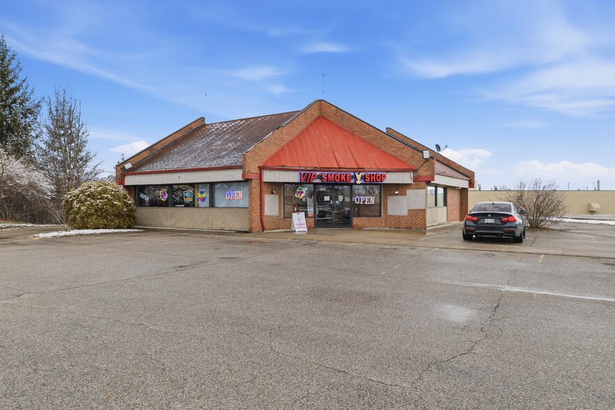 More Photos Of 9124 Plainfield Rd, Cincinnati Freestanding For Sale