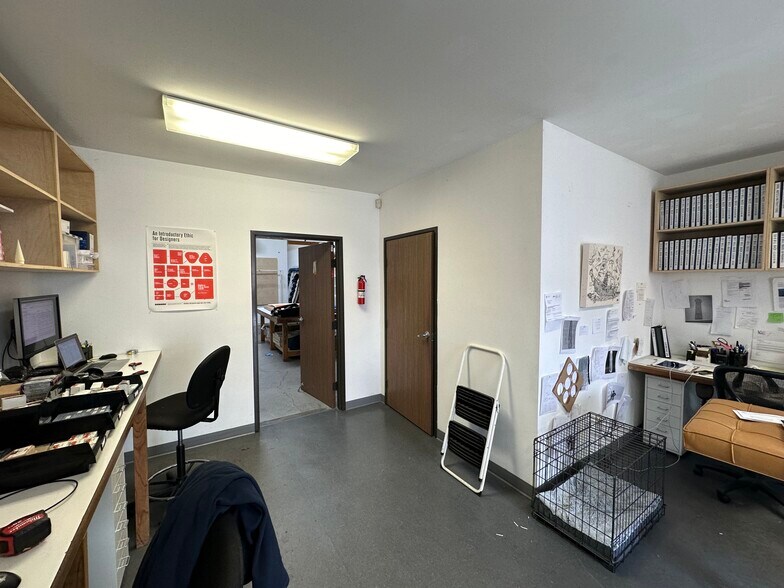 More Photos Of 400 Cypress Ave, Los Angeles Warehouse For Lease