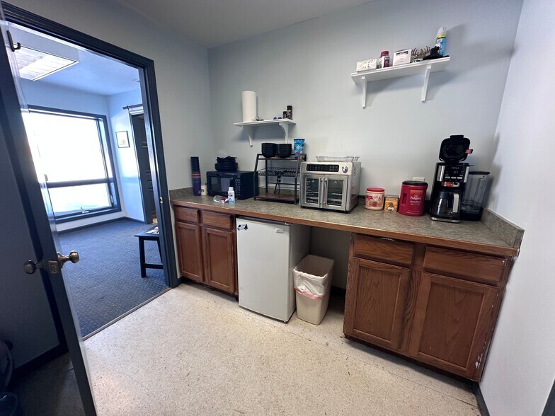 More Photos Of 3160 Continental Dr, Traverse City Warehouse For Sale