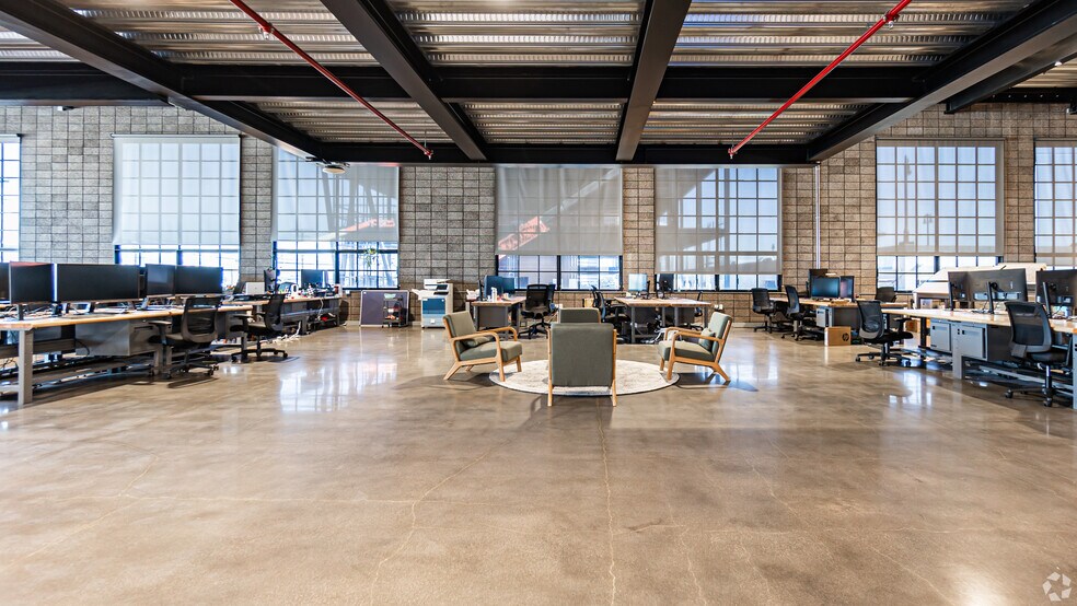 More Photos Of 136-142 Oregon St, El Segundo Research And Development For Lease