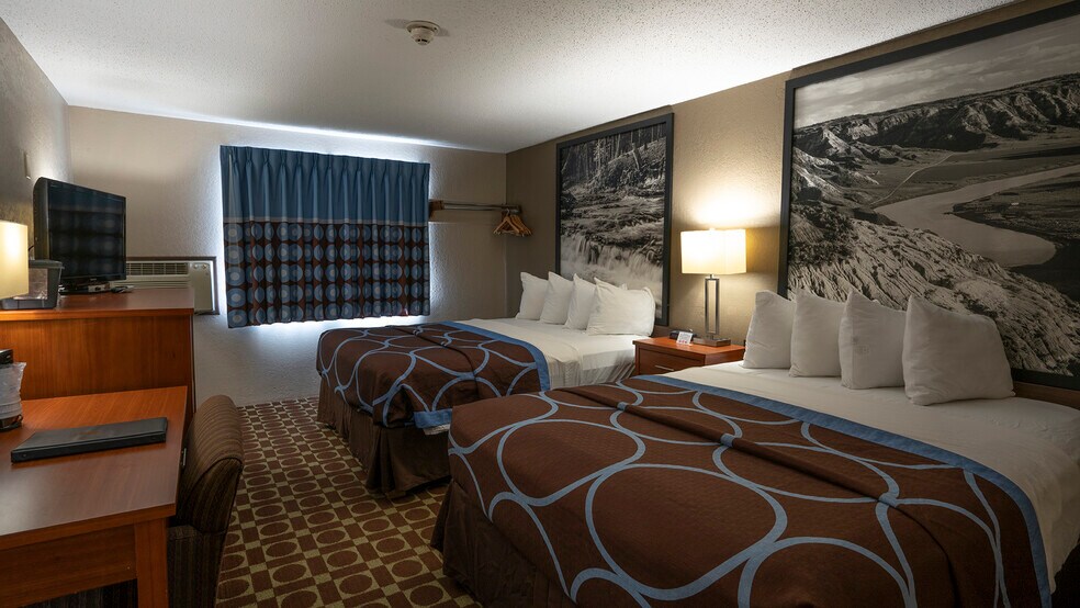 More Photos Of 2006 S Haynes Ave, Miles City Hotel For Sale
