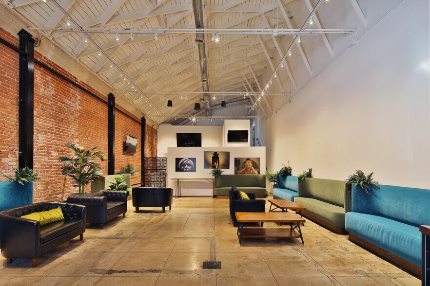More Photos Of 1071-1073 Glendon Ave, Los Angeles Storefront Retail Office For Lease