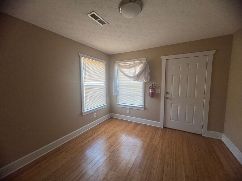 More Photos Of 8385 AL Highway 144, Alexandria Office Residential For Sale