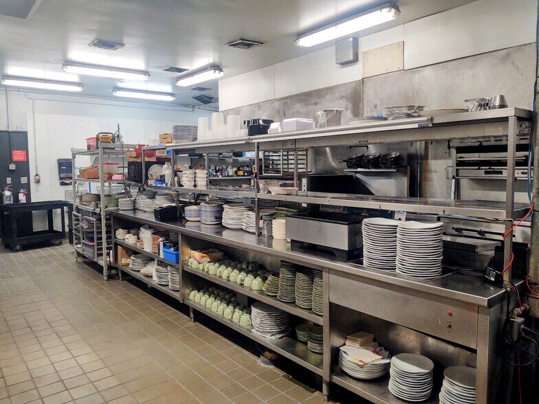 More Photos Of 21 Fairway Dr, Edisto Island Restaurant For Sale
