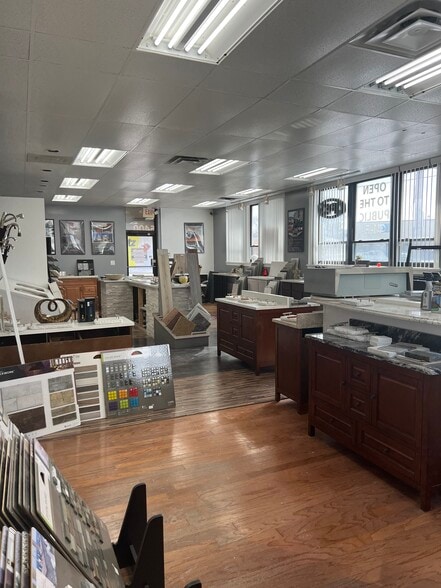 More Photos Of 5400 Brookpark Rd, Cleveland Manufacturing For Lease