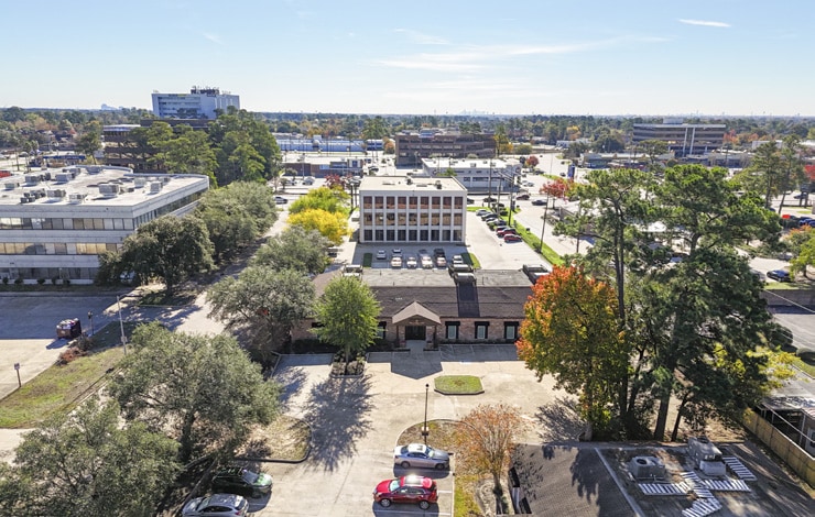 More Photos Of 14637 Pebble Bend Dr, Houston Medical For Sale