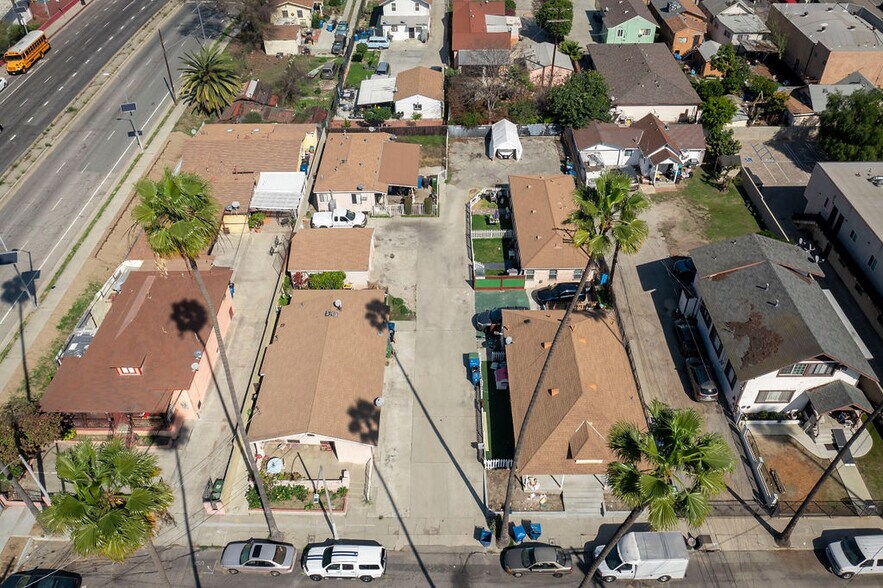 More Photos Of 4607 Fern Pl, Los Angeles Apartments For Sale