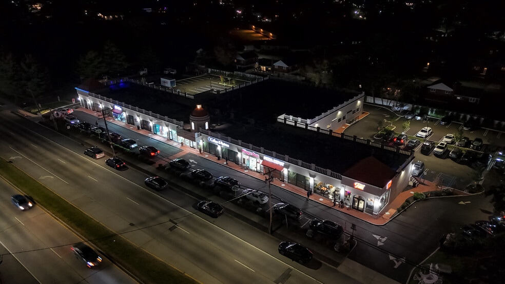 More Photos Of 350 S Broadway, Hicksville General Retail For Lease