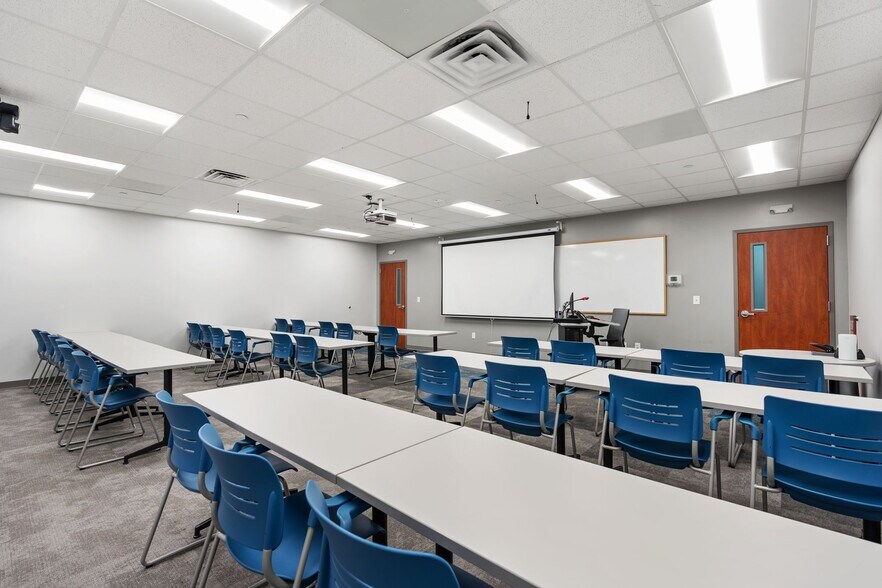 More Photos Of 1411 W Main St, League City Schools For Sale