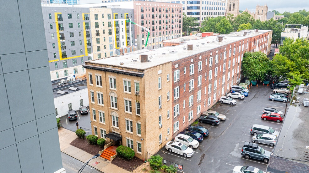 More Photos Of 508 N Tryon St N, Charlotte Apartments For Sale