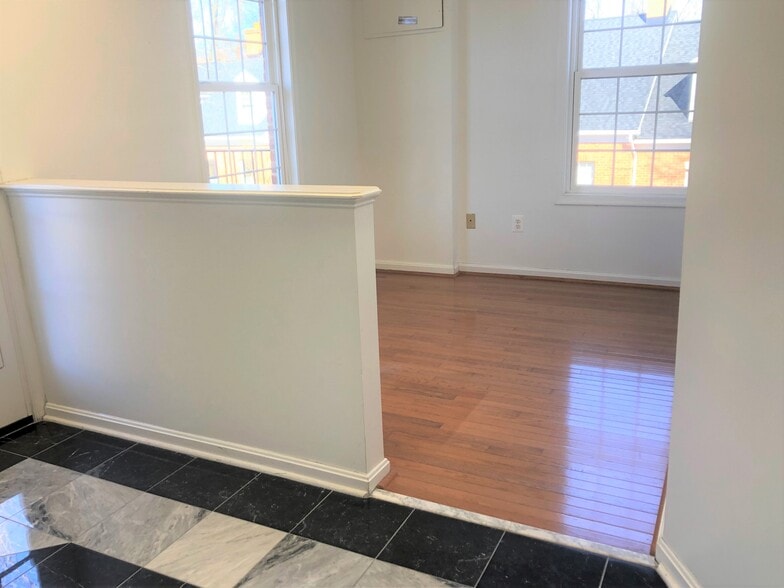 More Photos Of 10260-10268 Baltimore National Pike, Ellicott City Office For Lease