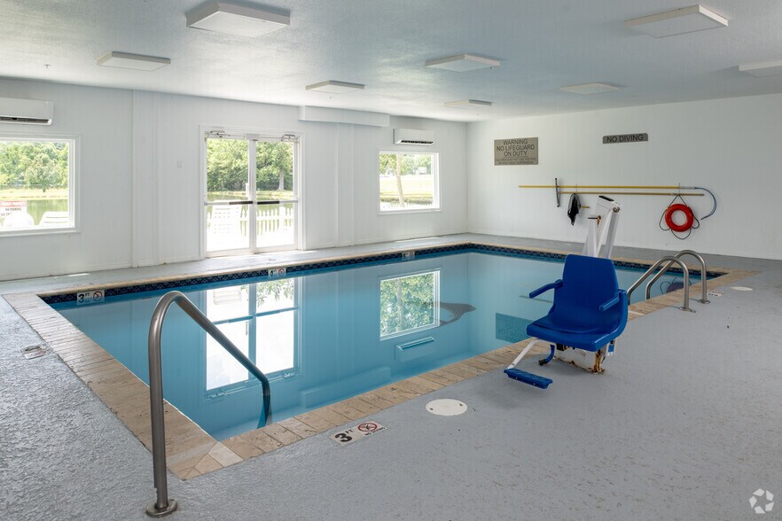 More Photos Of 3051 White Blvd, Pearl Hotel For Sale
