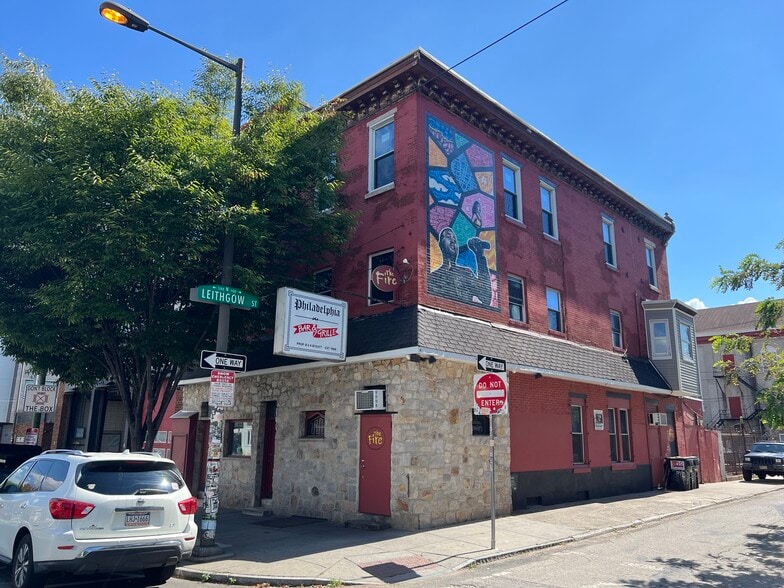 More Photos Of 410-412 W Girard Ave, Philadelphia Theater Concert Hall For Sale