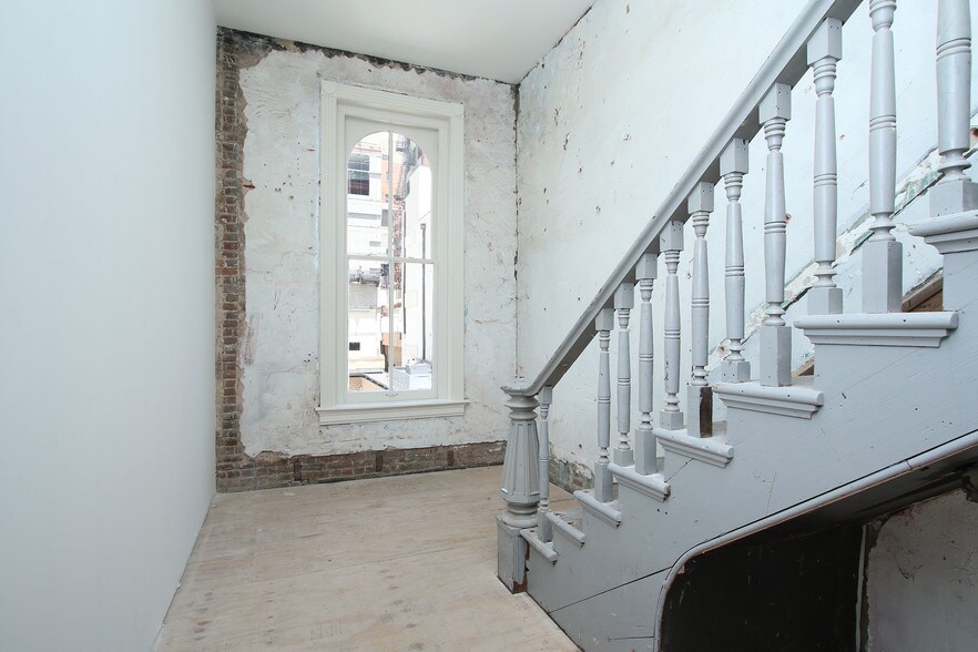 More Photos Of 910 Prairie St, Houston Office Residential For Lease