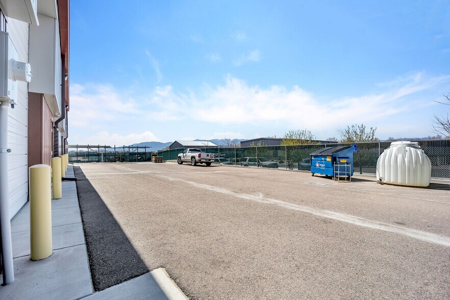 More Photos Of 7315 McClain Pt, Colorado Springs Warehouse For Lease
