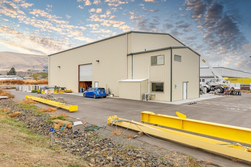 More Photos Of 1585 Dale Ave, Benton City Industrial For Lease