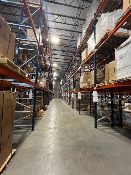 More Photos Of 26550 Bluestone Blvd, Euclid Light Manufacturing For Lease