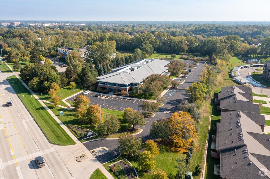 More Photos Of 15800 N Haggerty Rd, Plymouth Office For Sale