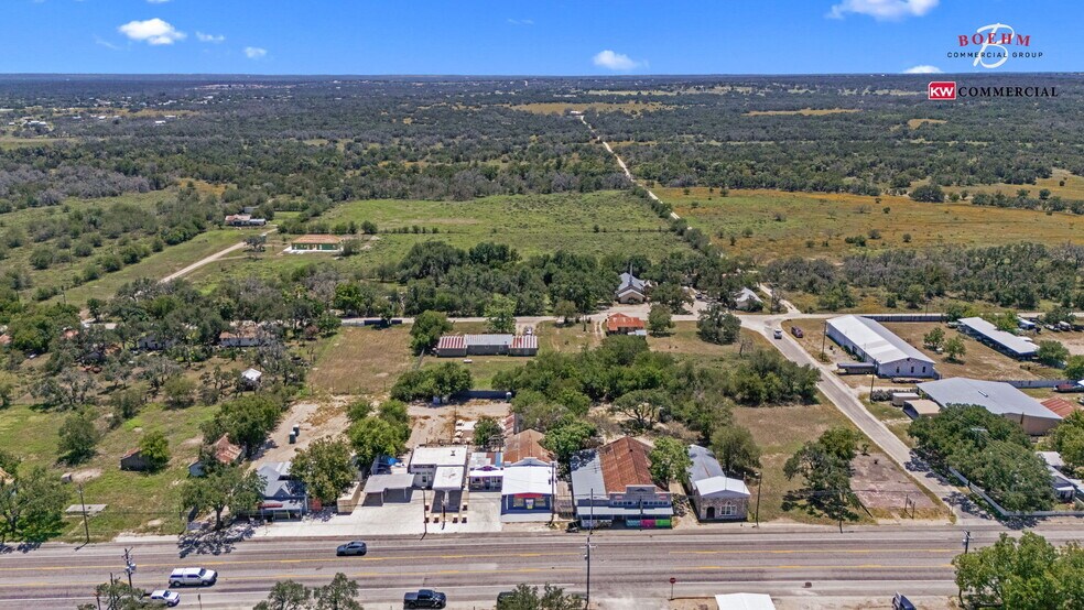 More Photos Of 23699-23737 W US Highway 290, Harper Storefront For Sale