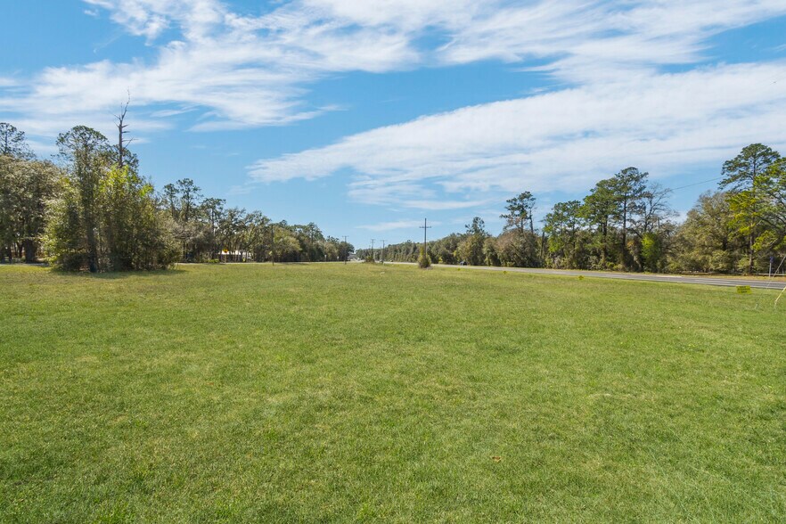 More Photos Of 9150 SE County Road 221, Hampton Land For Lease