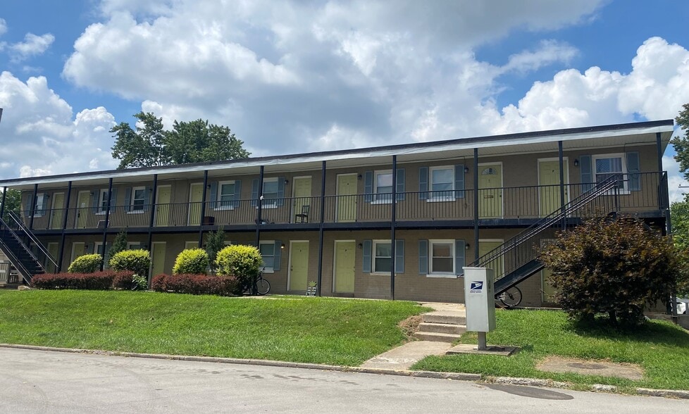 Primary Photo Of 1416 Townley Dr, Lexington Apartments For Sale