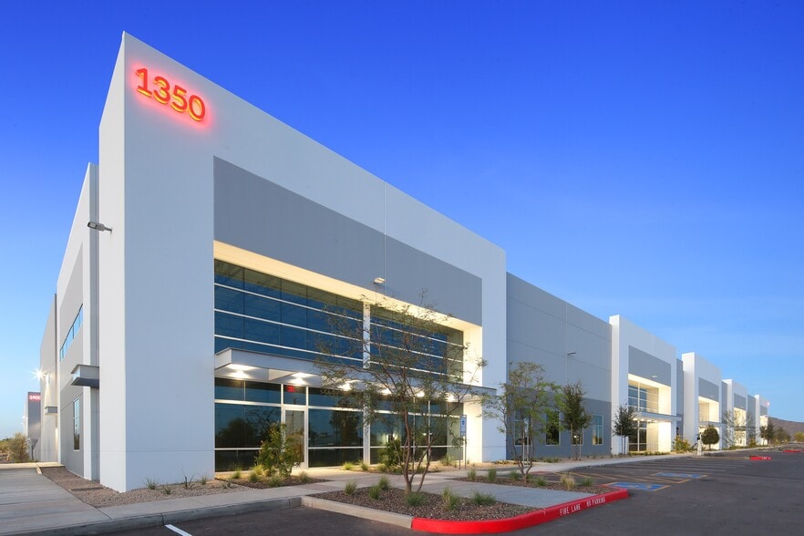 More Photos Of NWC N 7th Ave & W Rose Garden Ln, Phoenix Unknown For Lease