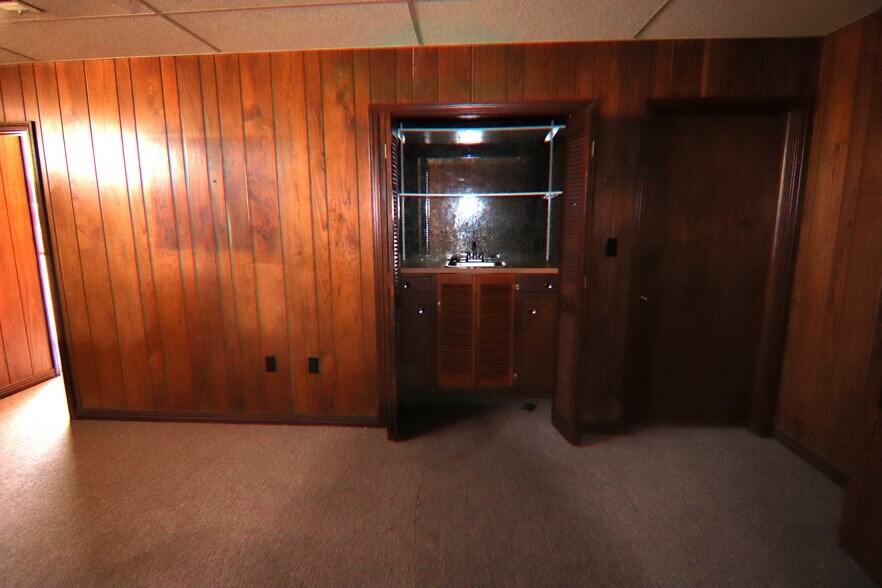 More Photos Of 626 22nd Ave S, Meridian Freestanding For Lease